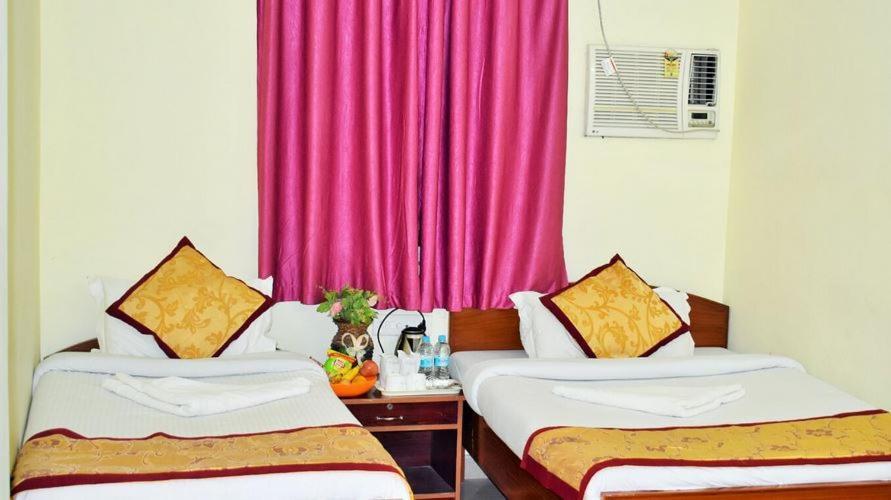 Hotel Vipassana Bodh Gaya Εξωτερικό φωτογραφία